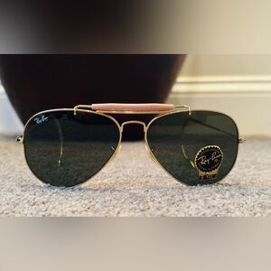 Brand New Never Worn Ray-Ban Sunglasses